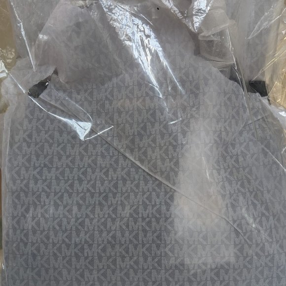 Michael Kors Prism Saffiano Leather Large Satchel - Picture 4 of 4